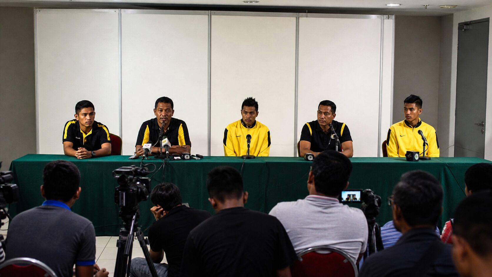 SIDANG MEDIA PRAPERLAWANAN MALAYSIA B-22 LWN BAHRAIN B-22